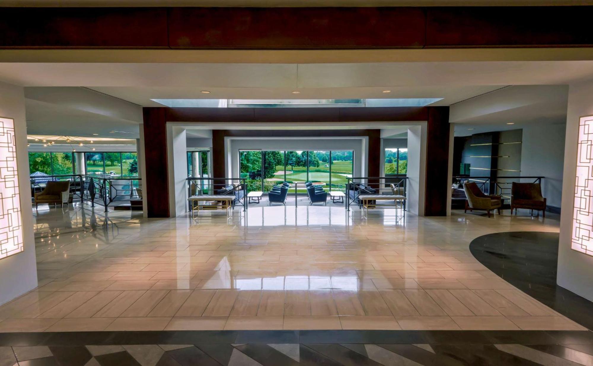 Hilton Chicago Oak Brook Hills Resort & Conference Center Exterior foto
